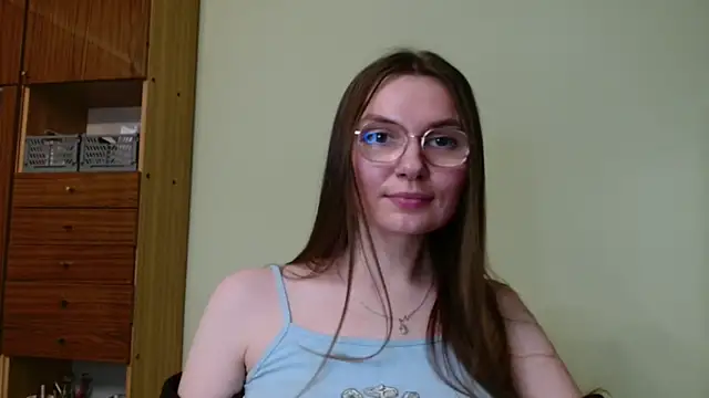 Snapshot of LooveELLYx chatting on February 25, 2025, 5:51 pm LooveELLYx online show from February 25, 2025, 5:51 pm