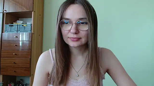 Snapshot of LooveELLYx chatting on September 26, 2025, 6:42 am LooveELLYx online show from September 26, 2025, 6:42 am
