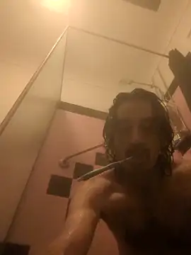 Snapshot of straightozgoesdwn chatting on October 25, 2025, 4:51 pm straightozgoesdwn online show from October 25, 2025, 4:51 pm