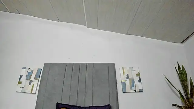 Snapshot of Sophia_Ebony chatting on February 12, 2026, 12:05 pm Sophia Ebony online show from February 12, 2026, 12:05 pm