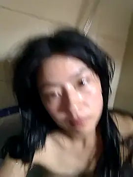 Snapshot of Olivia-l chatting on September 13, 2025, 2:28 pm Olivia-l online show from September 13, 2025, 2:28 pm