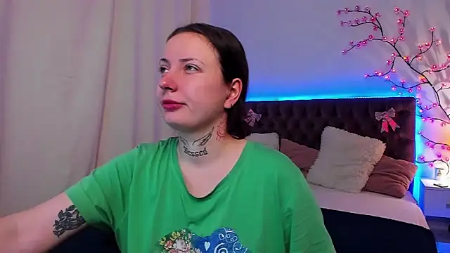 LilaVame online show from December 3, 2025, 9:03 pm