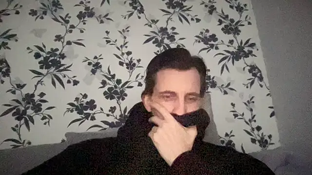 Big8inchUncutCock online show from April 15, 2026, 4:11 pm