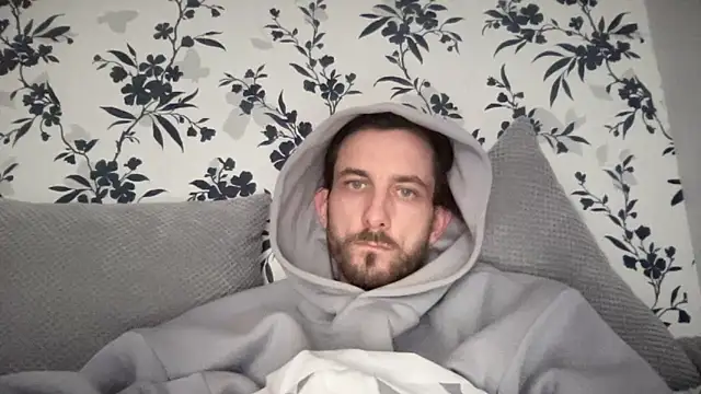 Big8inchUncutCock online show from April 7, 2026, 10:06 am