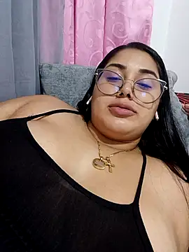 MilaaRooy online show from September 27, 2025, 3:12 am