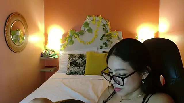 Snapshot of Sky_winter chatting on February 8, 2026, 3:43 pm Sky winter online show from February 8, 2026, 3:43 pm