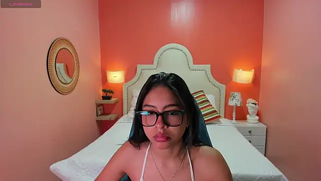 Snapshot of Sky_winter chatting on October 7, 2025, 1:56 pm Sky winter online show from October 7, 2025, 1:56 pm