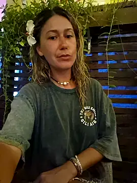 CelynaRoss online show from February 18, 2026, 2:24 pm