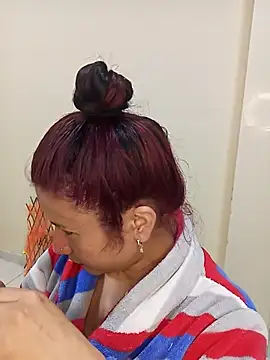 Snapshot of karinnahotdirty chatting on November 19, 2025, 9:59 pm karinnahotdirty online show from November 19, 2025, 9:59 pm