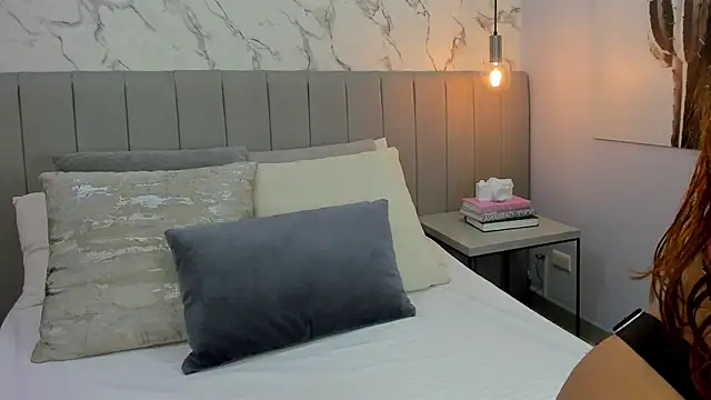 Karlla Brown online show from September 18, 2025, 12:41 pm