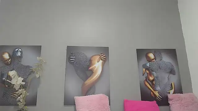 AntonellaBlanc online show from April 14, 2026, 3:33 am