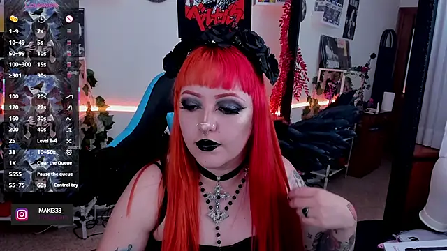 Snapshot of Makii_33 chatting on September 30, 2025, 11:55 pm Makii 33 online show from September 30, 2025, 11:55 pm