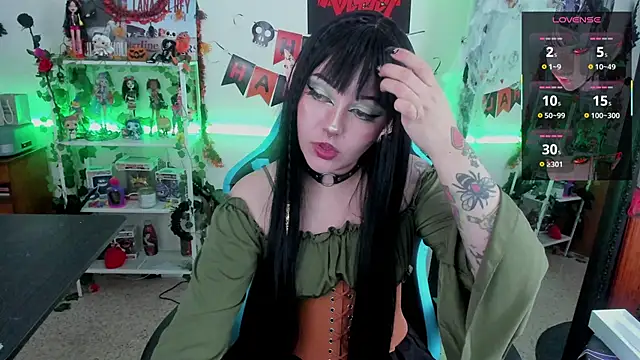 Snapshot of Makii_33 chatting on October 27, 2025, 12:55 am Makii 33 online show from October 27, 2025, 12:55 am