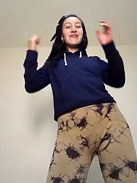 Snapshot of Oriana111 chatting on October 28, 2025, 3:51 am Oriana111 online show from October 28, 2025, 3:51 am