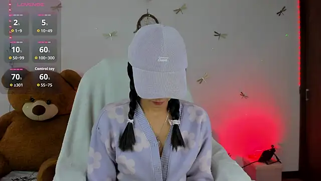 Snapshot of princessluna_19 chatting on September 18, 2025, 8:34 pm princessluna 19 online show from September 18, 2025, 8:34 pm