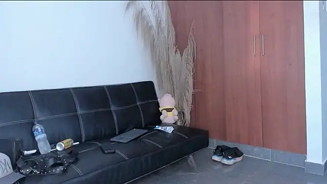 Evansdark1 online show from December 22, 2025, 10:32 pm