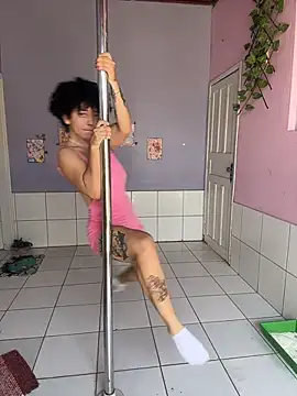 Snapshot of CamillyBlum chatting on November 1, 2025, 4:01 pm CamillyBlum online show from November 1, 2025, 4:01 pm