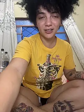 Snapshot of CamillyBlum chatting on November 17, 2025, 10:25 pm CamillyBlum online show from November 17, 2025, 10:25 pm