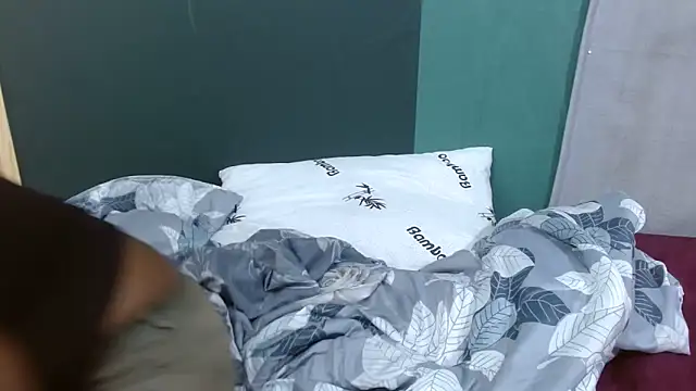 sexythae32 online show from February 6, 2026, 11:28 am