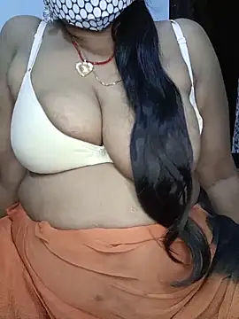 Snapshot of copledesisiraa chatting on June 2, 2026, 7:36 pm copledesisiraa online show from June 2, 2026, 7:36 pm