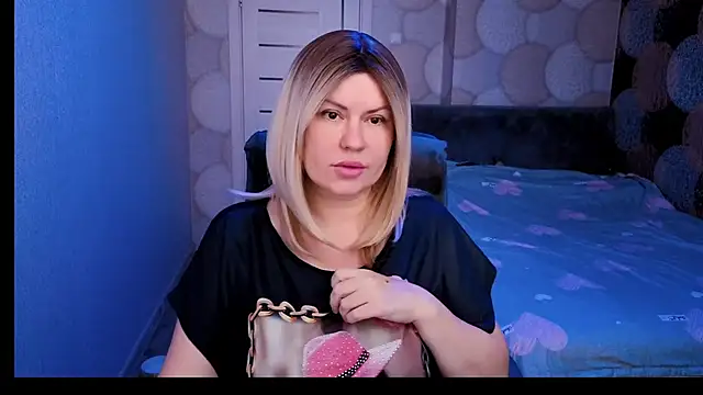 CrystallKiss online show from September 30, 2025, 3:45 am