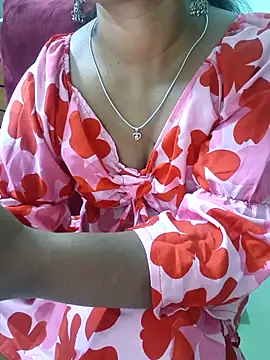 Snapshot of Laxmipriyatamil chatting on May 5, 2026, 10:02 pm Laxmipriyatamil online show from May 5, 2026, 10:02 pm