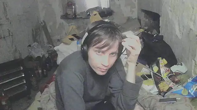 Snapshot of makarov1993 chatting on May 24, 2026, 1:55 pm makarov1993 online show from May 24, 2026, 1:55 pm