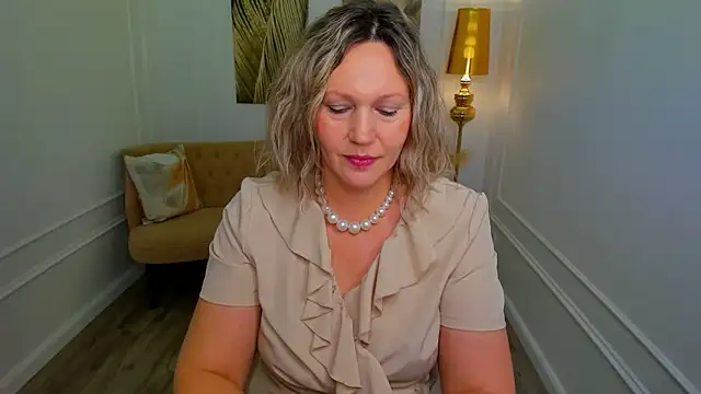 NinaStarle online show from February 6, 2026, 11:39 am