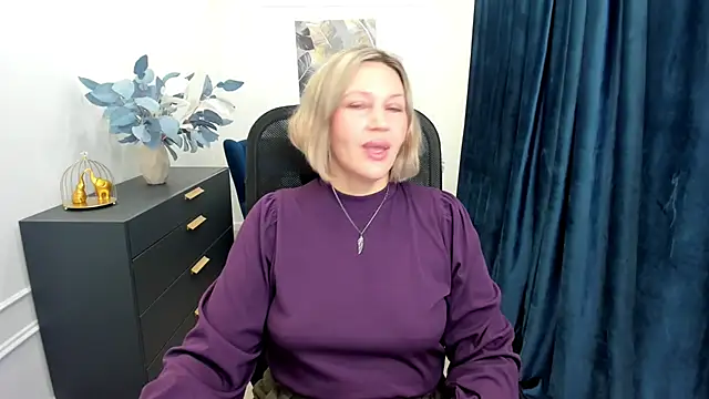 Snapshot of NinaStarle chatting on October 11, 2025, 4:46 am NinaStarle online show from October 11, 2025, 4:46 am