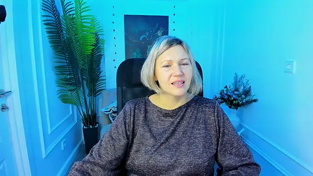 Snapshot of NinaStarle chatting on October 15, 2025, 4:33 am NinaStarle online show from October 15, 2025, 4:33 am