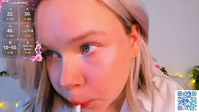 girlllsooft online show from November 10, 2025, 1:43 am