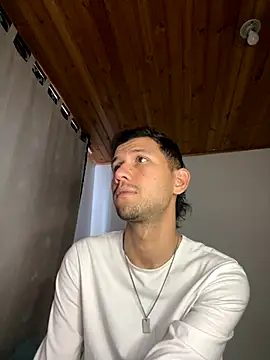 Michaell Spinelly online show from October 21, 2025, 6:51 pm