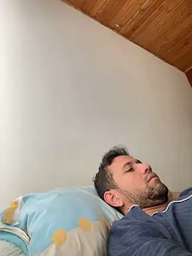 Michaell Spinelly online show from November 1, 2025, 2:11 pm