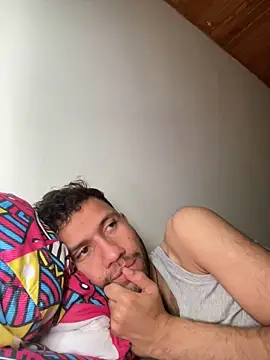 Michaell Spinelly online show from September 13, 2025, 3:23 pm