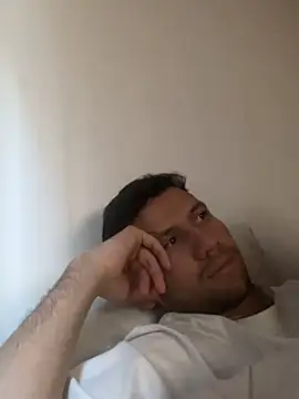 Michaell Spinelly online show from April 20, 2026, 10:33 pm