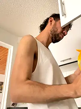 Michaell Spinelly online show from September 22, 2025, 3:29 pm