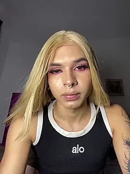 Snapshot of doll_celestets chatting on September 11, 2025, 10:10 pm doll celestets online show from September 11, 2025, 10:10 pm
