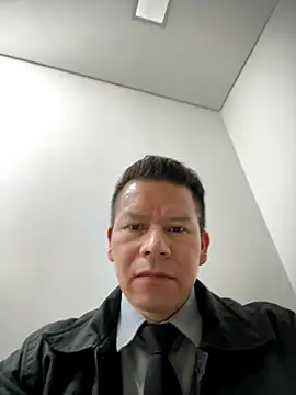 Manu0586 online show from October 4, 2025, 4:47 am