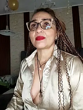 Cailinmilf online show from October 11, 2025, 9:43 am