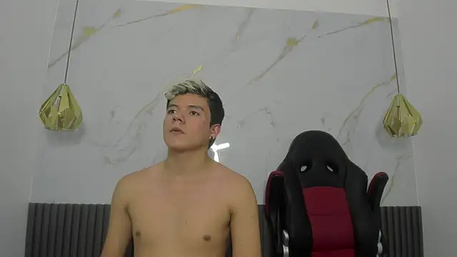 Snapshot of AndyFame1 chatting on March 2, 2026, 6:04 pm AndyFame1 online show from March 2, 2026, 6:04 pm