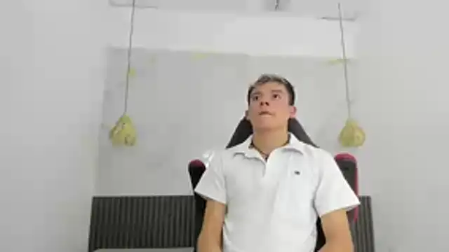 Snapshot of AndyFame1 chatting on February 10, 2026, 6:18 pm AndyFame1 online show from February 10, 2026, 6:18 pm