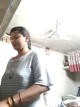 Snapshot of couple_71 chatting on May 31, 2026, 3:18 pm couple 71 online show from May 31, 2026, 3:18 pm