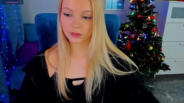 KatherineePierce online show from December 13, 2025, 8:04 pm