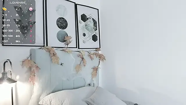 hinazuru online show from October 27, 2025, 7:04 pm