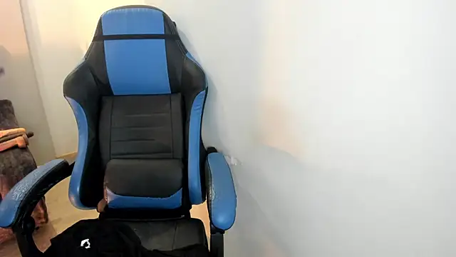 Snapshot of Scarbadgirl_ chatting on November 18, 2025, 3:43 am Scarbadgirl online show from November 18, 2025, 3:43 am