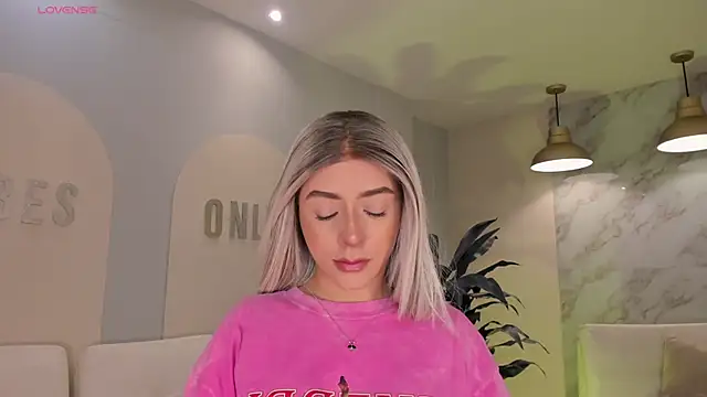 Snapshot of IsabellaMoreau chatting on February 27, 2026, 8:52 pm IsabellaMoreau online show from February 27, 2026, 8:52 pm