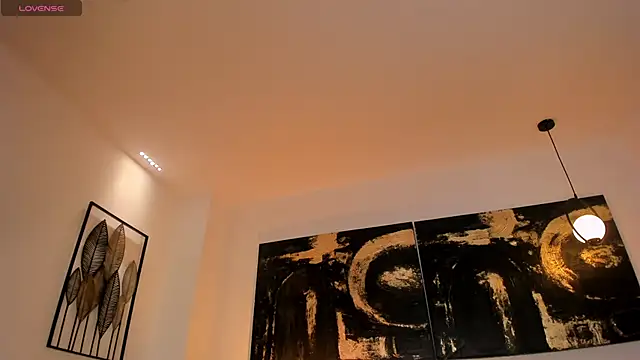 Snapshot of IsabellaMoreau chatting on December 16, 2025, 8:35 pm IsabellaMoreau online show from December 16, 2025, 8:35 pm