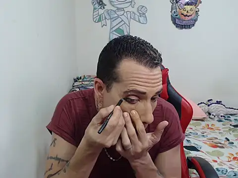 Snapshot of afrodit_25 chatting on October 24, 2025, 6:12 am afrodit 25 online show from October 24, 2025, 6:12 am