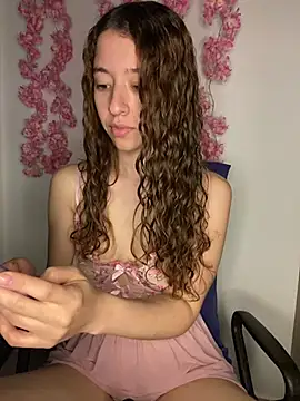 -rosi online show from June 3, 2026, 1:17 am