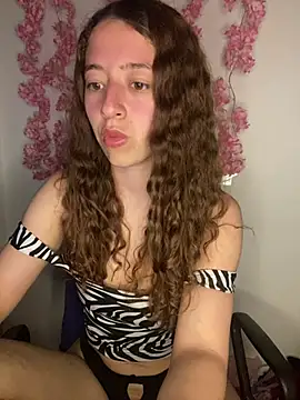 -rosi online show from April 19, 2026, 2:12 am